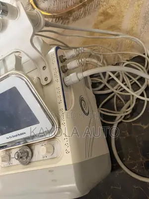Hydra Facial Machine