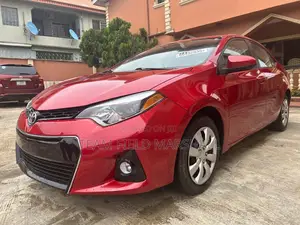 Toyota Corolla LE 4dr Sedan (1.8L 4cyl CVT) 2015 Red