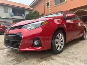 Toyota Corolla LE 4dr Sedan (1.8L 4cyl CVT) 2015 Red