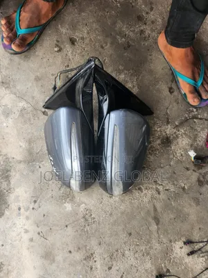 C300 2016 Set of Side Mirror