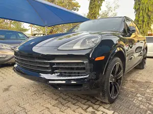 Porsche Cayenne 2019 Blue