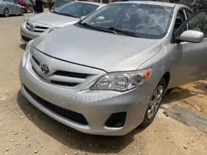 Toyota Corolla 2012 Silver
