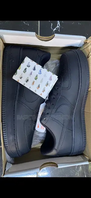 Nike Air Force 1