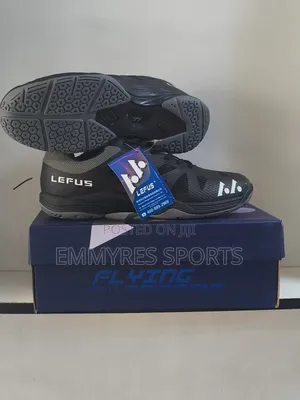 “Lefus Badminton Shoes