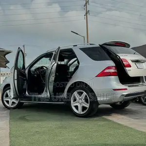 Mercedes-Benz M Class ML350 4MATIC 4dr SUV AWD (3.5L 6cyl 7A) 2014
