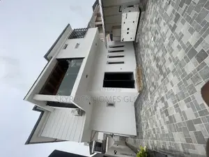 3bdrm Duplex in Agungi for rent