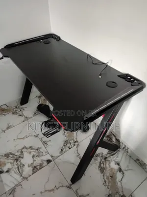 Y-Shaped RGB Led Lights Gaming Table,