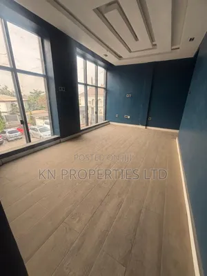 4bdrm Townhouse / Terrace in Wuye for rent