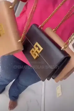 Chainstrapbag