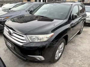 Toyota Highlander Limited 3.5l 4WD 2013 Black