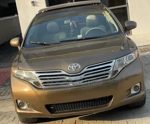 Toyota Venza 2012 Gold