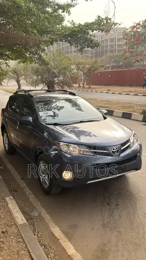 Toyota RAV4 LE 4dr SUV (2.5L 4cyl 6A) 2014 Blue
