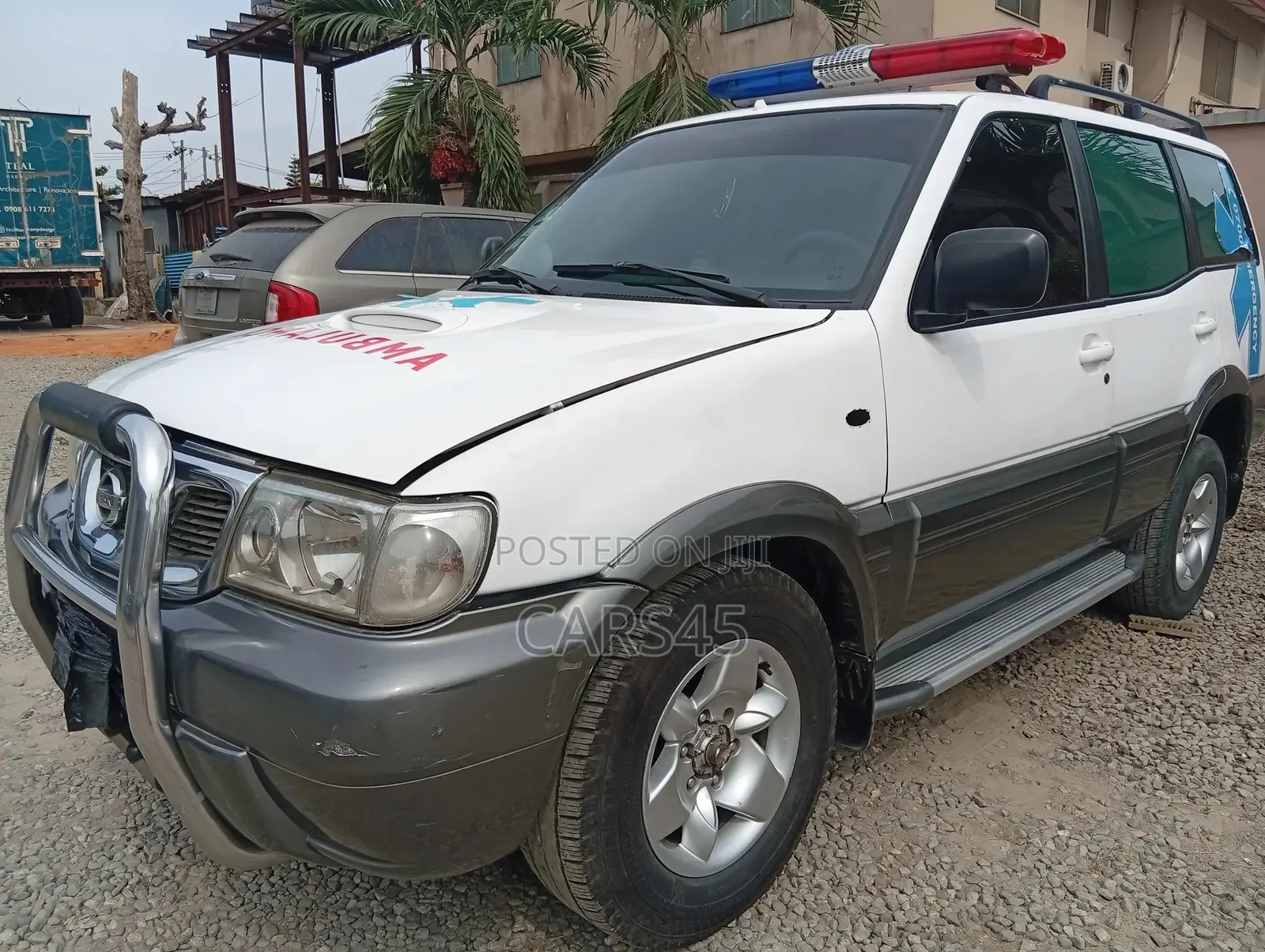 Nissan Terrano 2001 White