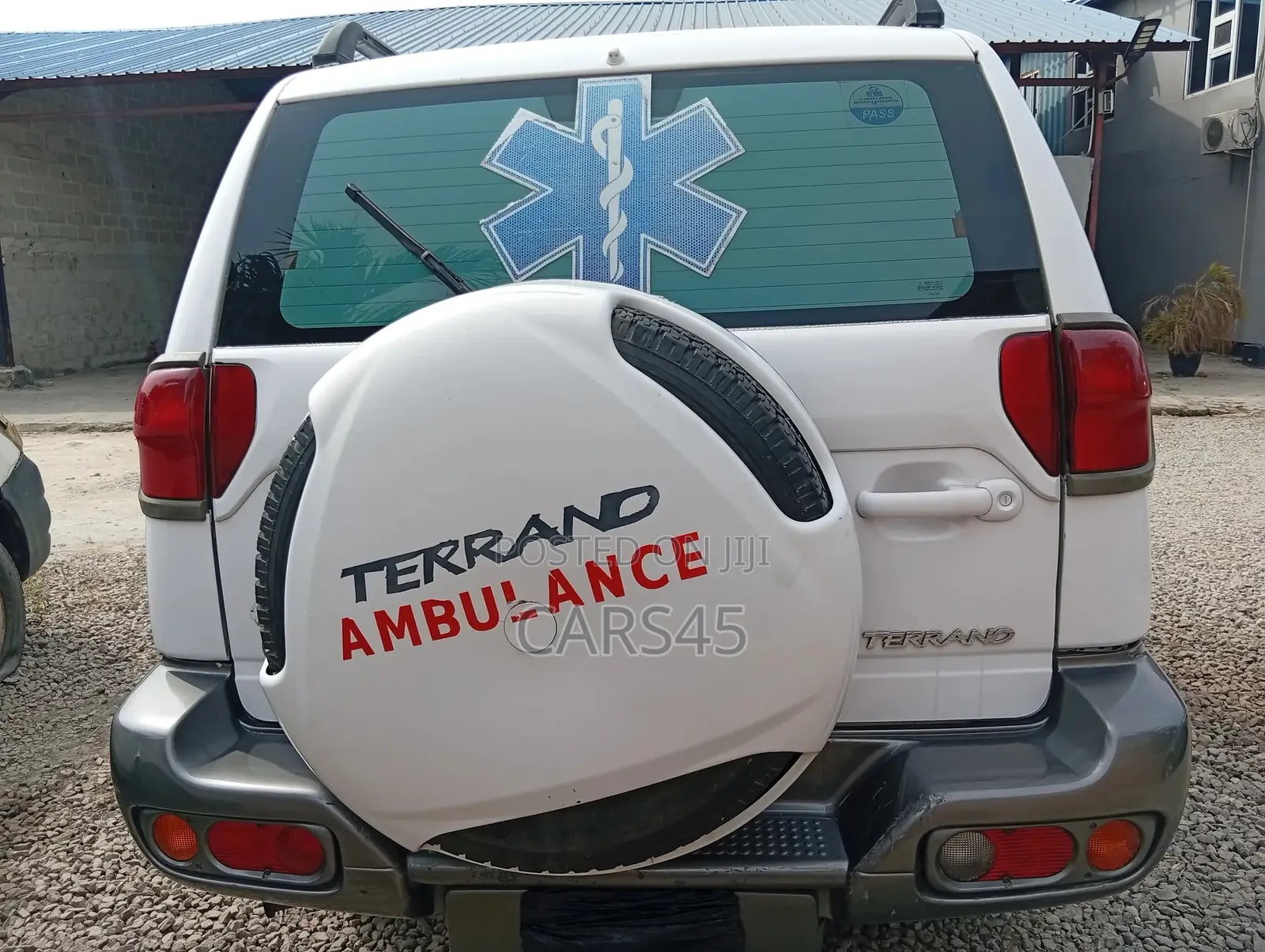 Nissan Terrano 2001 White