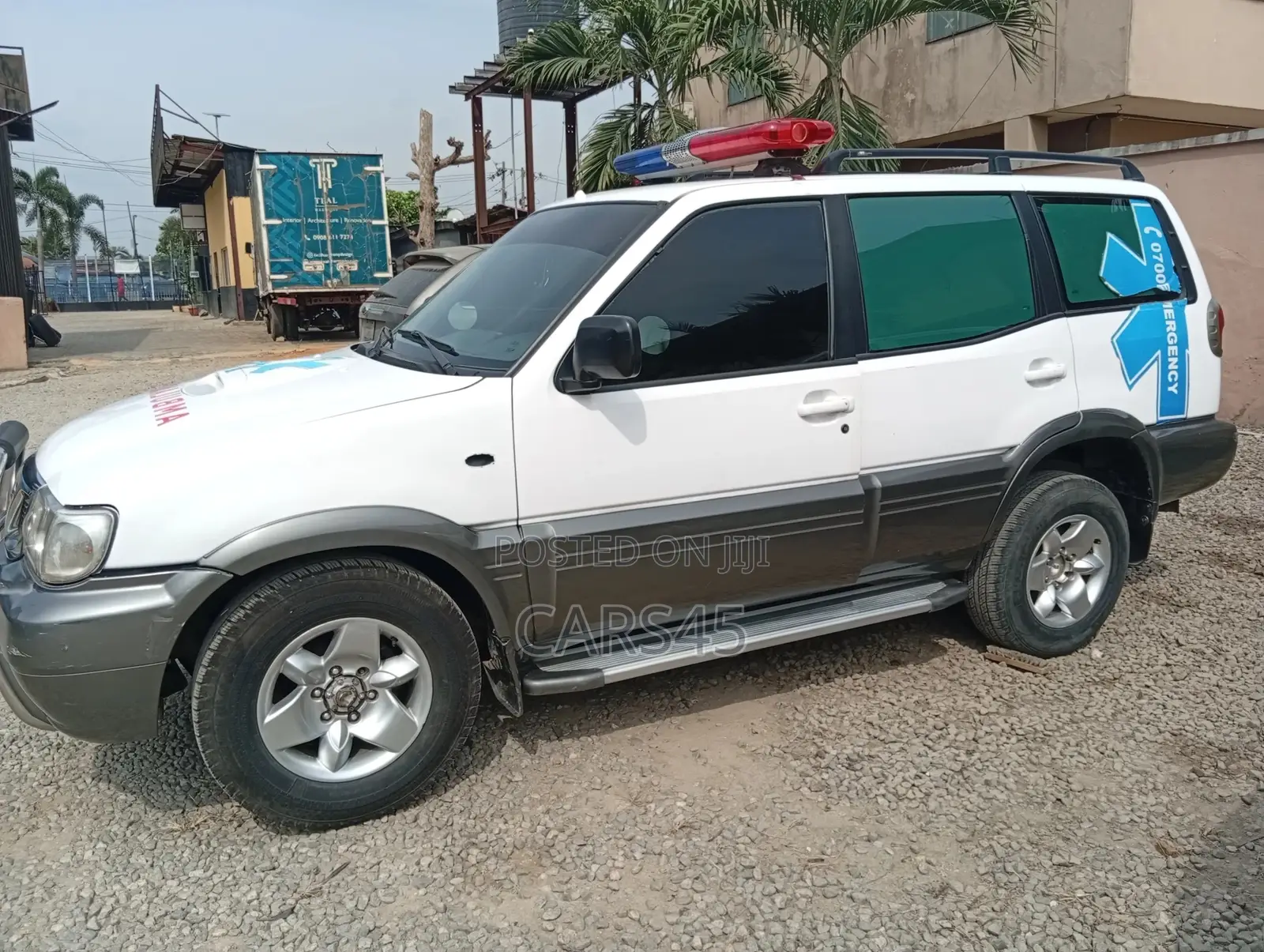 Nissan Terrano 2001 White