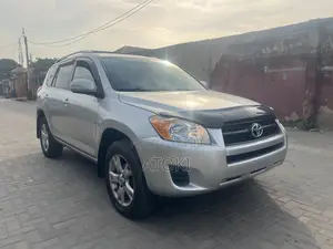 Toyota RAV4 2012 Silver