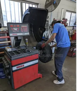 Digital Wheel Balancing Machine