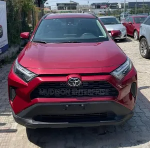 Toyota RAV4 XLE FWD 2023 Red