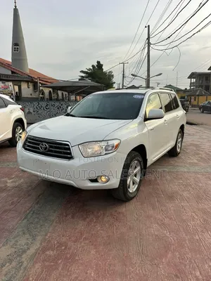 Toyota Highlander Sport 2009 White