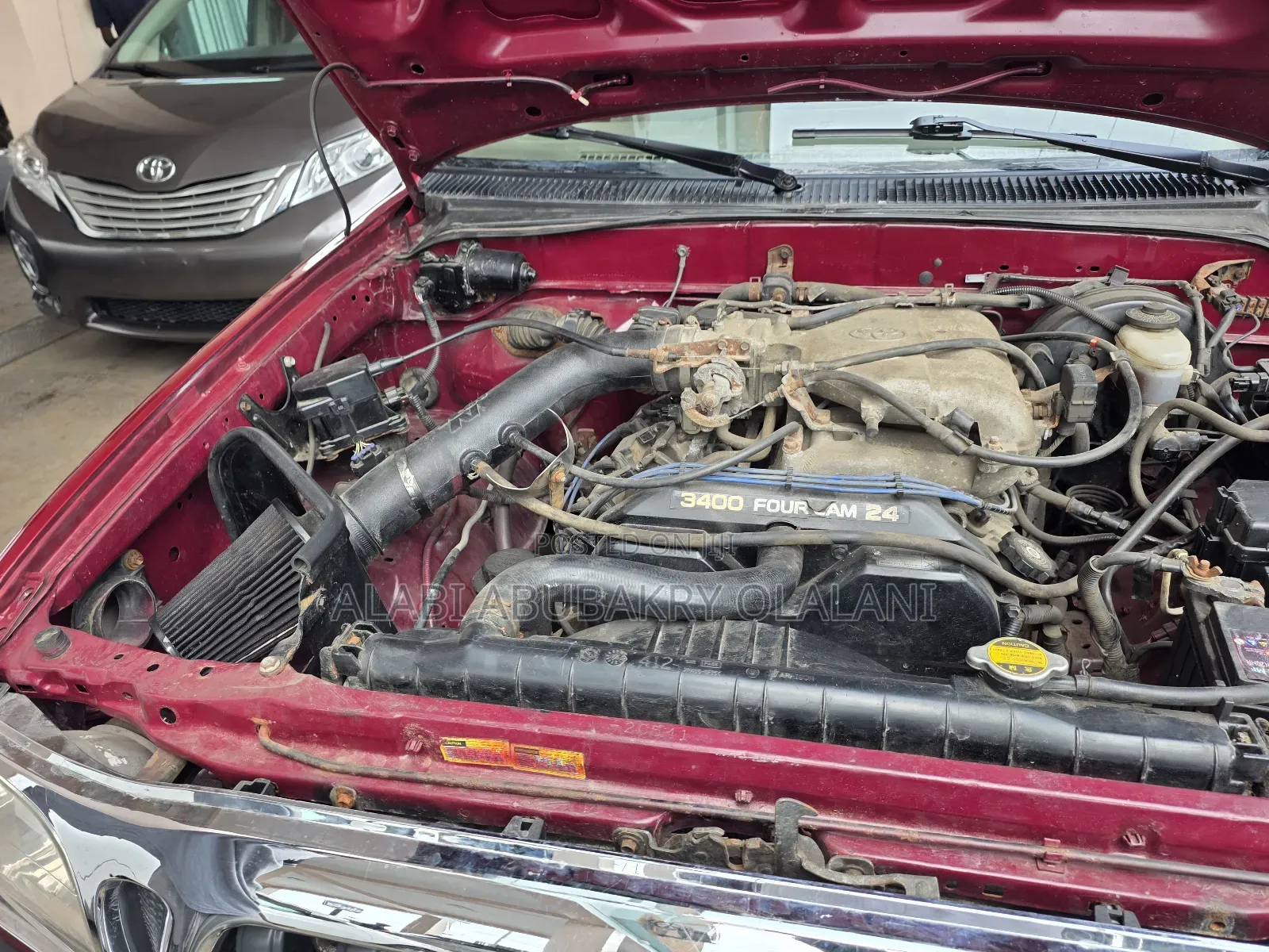 Toyota Tacoma 2000 Red