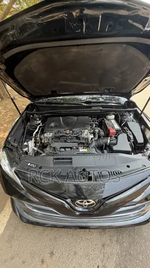 Toyota Camry LE FWD (2.5L 4cyl 8AM) 2018 Black