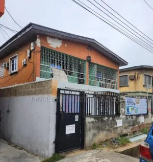 3bdrm Block of Flats in Palmgroove-Shomolu for sale