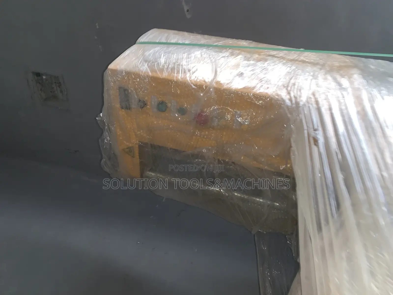 Automatic Luggage Wrapping Machine