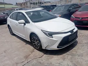 New Toyota Corolla 2024 White