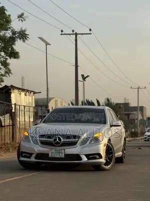 Mercedes-Benz E350 2010 Gray