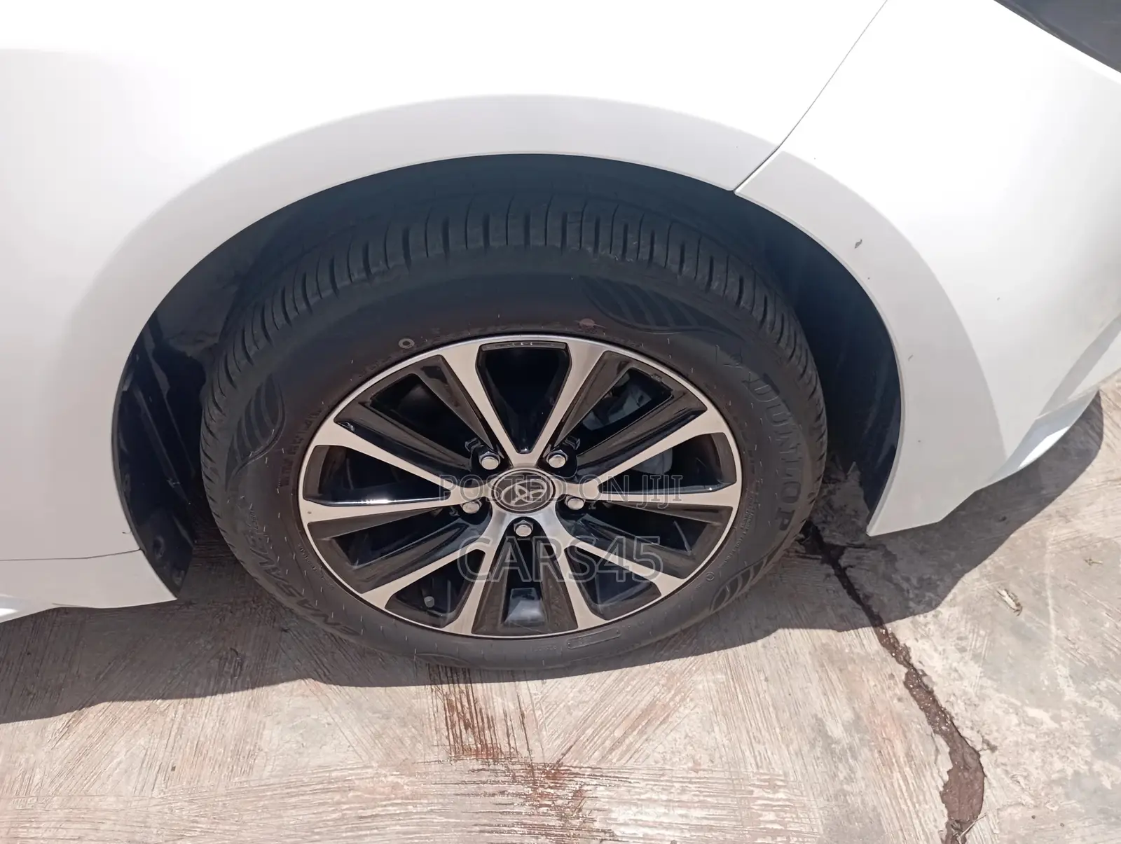 New Toyota Corolla 2024 White