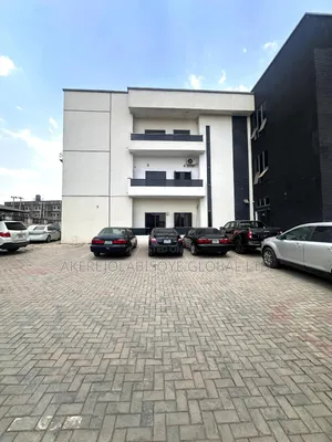 3bdrm Apartment in Jahi Gilmore, Abuja for sale