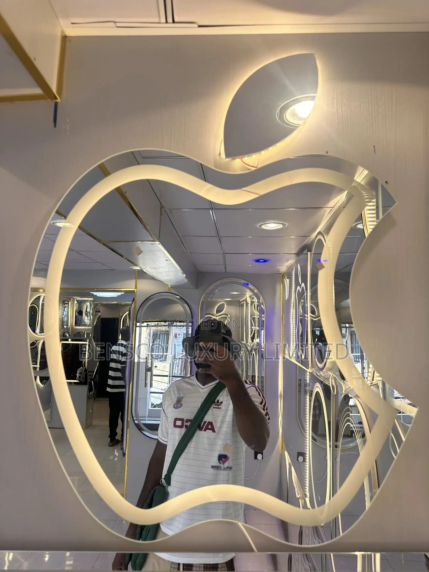 An Apple Shaped Led Mirror