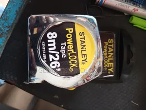 8 Metres Stanley Powerlock Tape