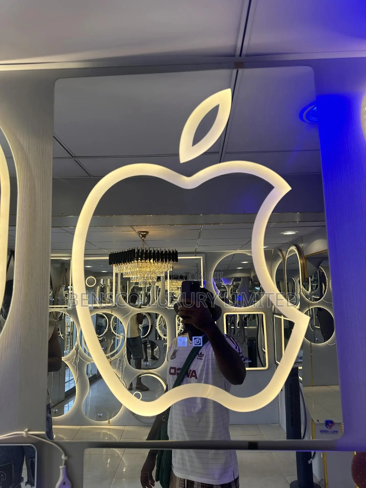 An Apple Design Led Bathroom Mirror