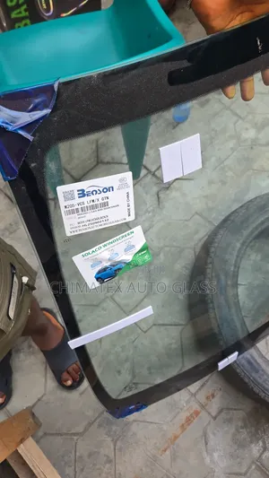 Benze C300 2015 Windscreen Glass Available