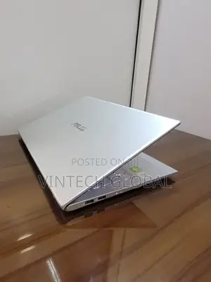Laptop Asus VivoBook S551LB 16GB Intel Core i7 HDD+SSD 256GB