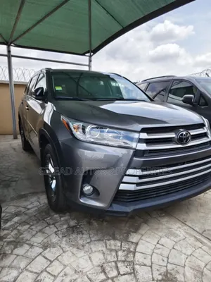 Toyota Highlander Limited Platinum 4x4 V6 (3.5L 6cyl 8A) 2017 Gray