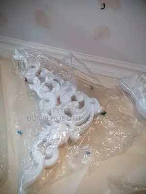 Molding Corner Ornaments