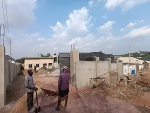 2bdrm Bungalow in Elebu, Akala Express for sale