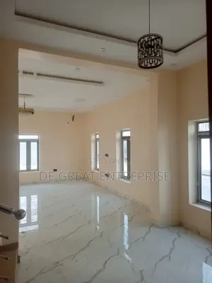 4bdrm Townhouse / Terrace in Private, Mabushi for rent