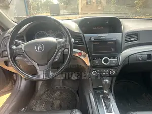 Acura ILX Premium FWD (2.4L 4cyl 8AM) 2017 Gray