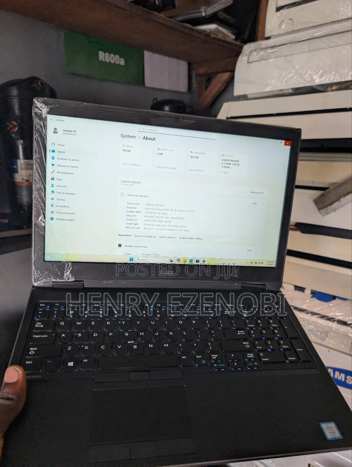 Laptop Dell Precision 7530 16GB Intel Xeon HDD+SSD 512GB