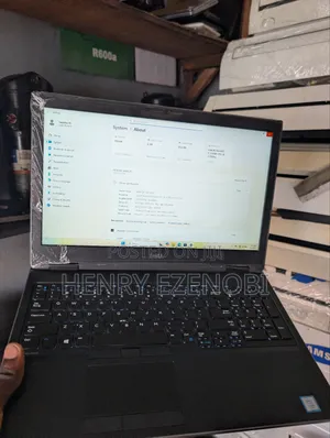 Laptop Dell Precision 7530 16GB Intel Xeon HDD+SSD 512GB
