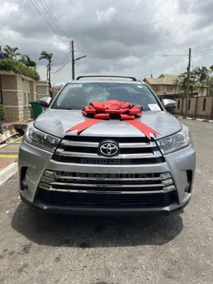 Toyota Highlander Limited V6 4x4 (3.5L 6cyl 6A) 2016 Gray