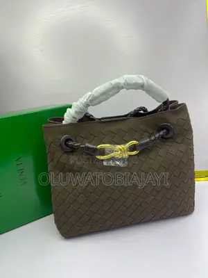 Main Quality Bottega Basket Design Fully Boxed