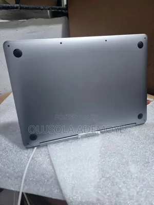 Laptop Apple MacBook Pro 2021 M1 8GB Apple M1 SSD 256GB