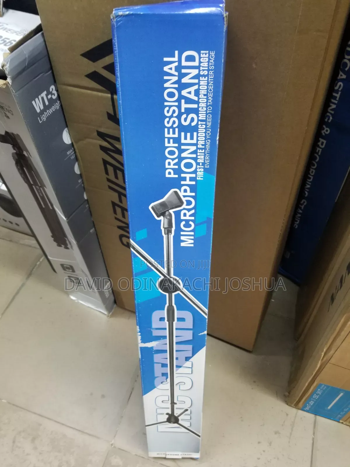 Weifeng Professional Microphone Stand.