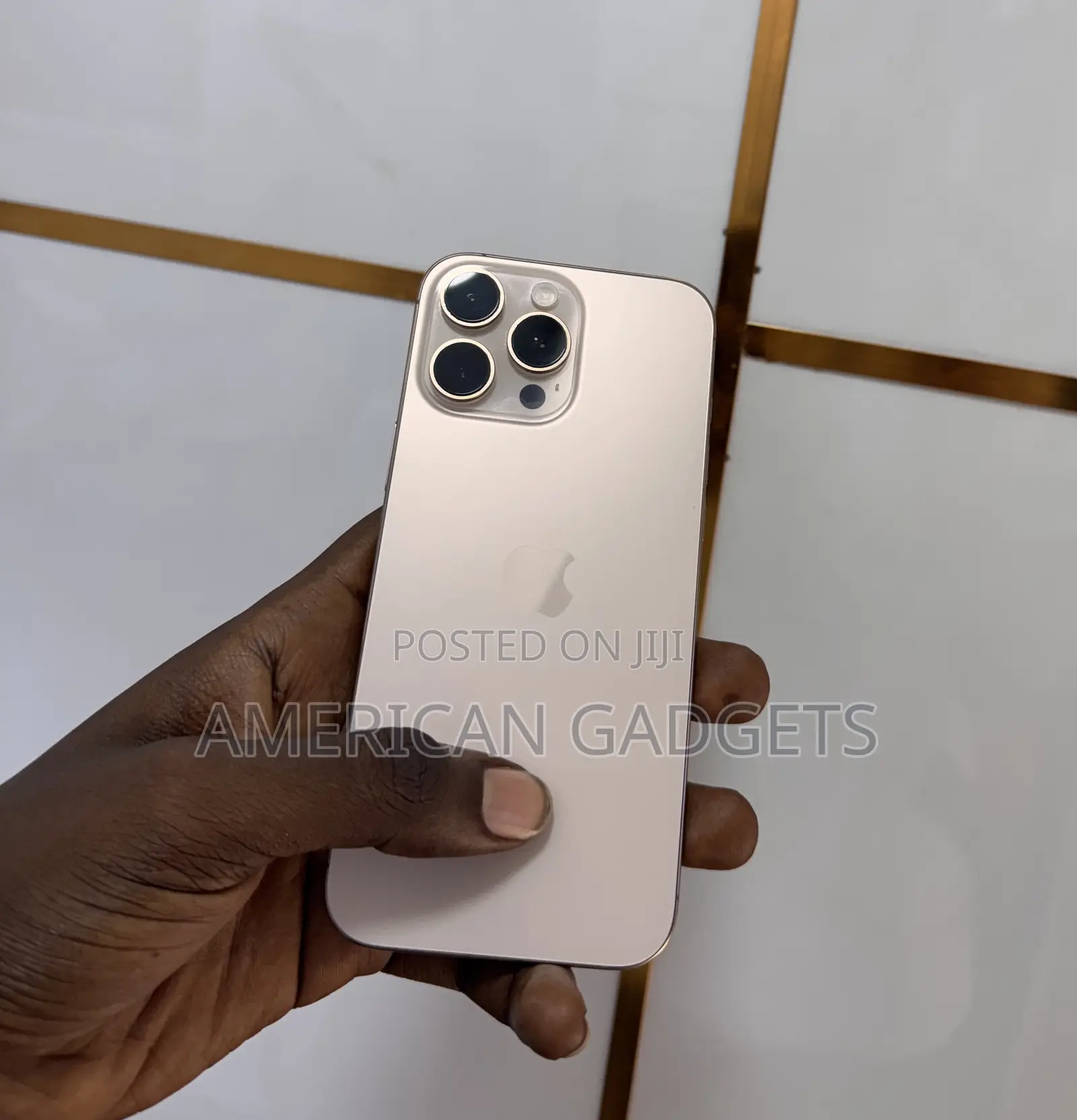 Apple iPhone 16 Pro Max 1 TB Gold