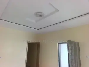 2bdrm Apartment in Adeosun Est, Akobo for rent