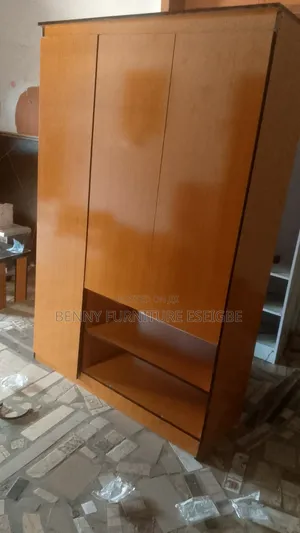 Wardrobe for Ur House Use